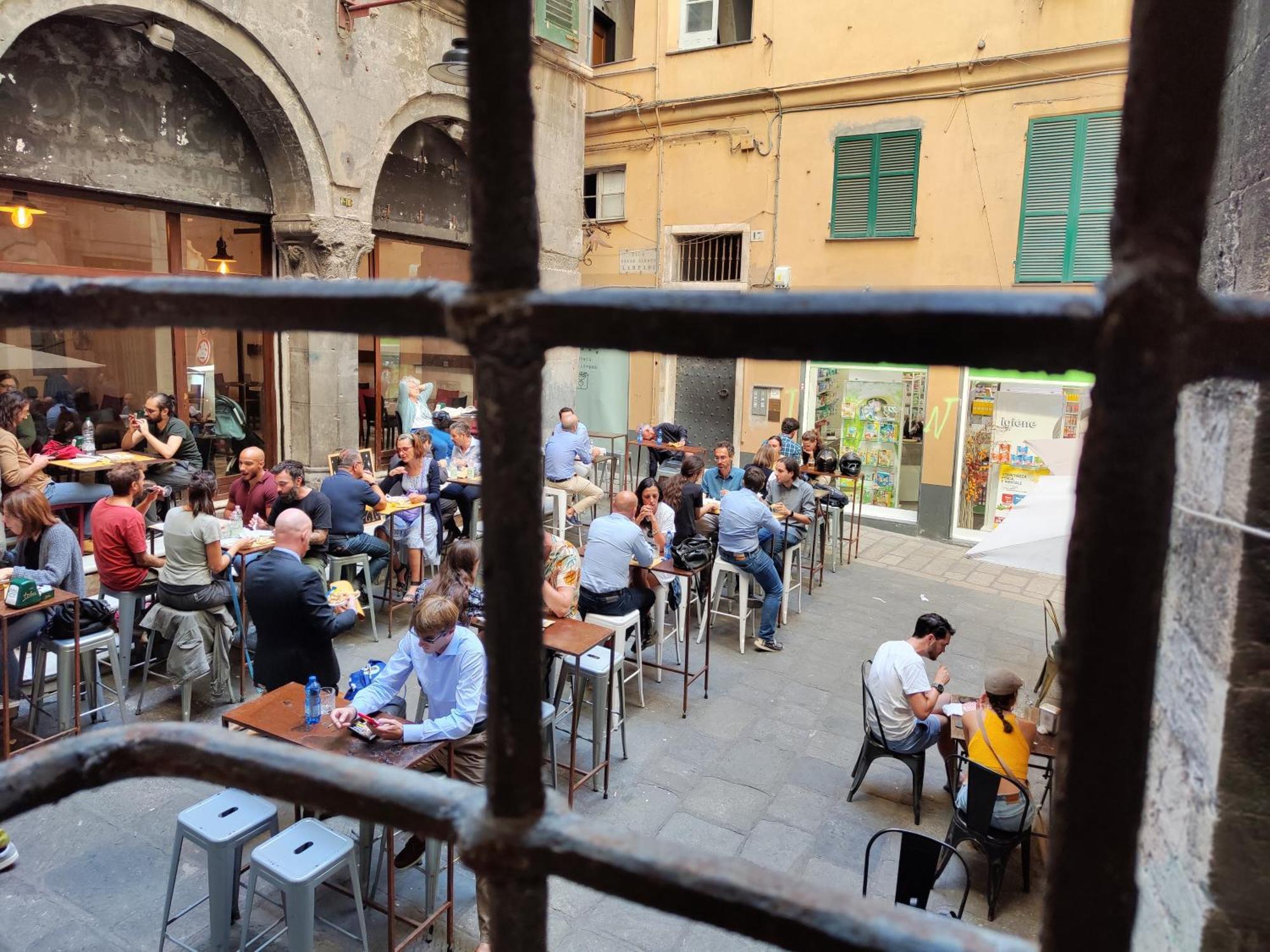 Le Grazie Sopra I Tetti Leilighet Genova Eksteriør bilde